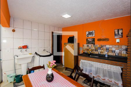 Casa à venda com 127m², 2 quartos e 2 vagas Casa à venda com 127m², 2 quartos e 2 vagasÁrea de Serviço