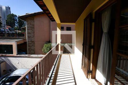 Casa à venda com 384m², 4 quartos e 3 vagas Casa à venda com 384m², 4 quartos e 3 vagasVaranda do Quarto 4