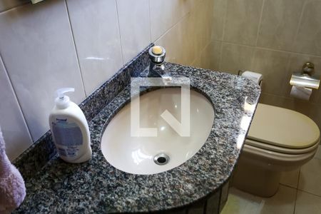 Casa à venda com 384m², 4 quartos e 3 vagas Casa à venda com 384m², 4 quartos e 3 vagasLavabo 1