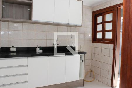 Casa à venda com 105m², 3 quartos e 3 vagas Casa à venda com 105m², 3 quartos e 3 vagasCozinha