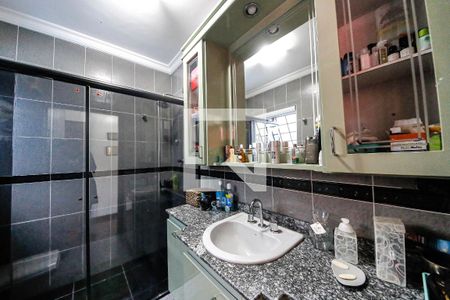 Casa à venda com 390m², 4 quartos e 5 vagasBanheiro  Suite