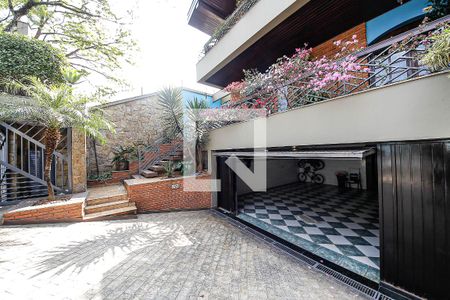Casa à venda com 390m², 4 quartos e 5 vagasGaragem