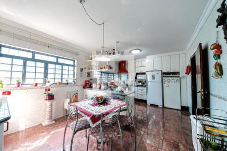 Casa à venda com 390m², 4 quartos e 5 vagasCozinha