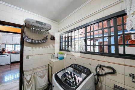 Casa à venda com 390m², 4 quartos e 5 vagasÁrea de Serviço