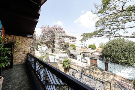 Casa à venda com 390m², 4 quartos e 5 vagas Varanda Suite 1