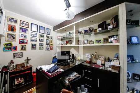 Casa à venda com 390m², 4 quartos e 5 vagasEscritório