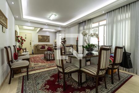 Apartamento à venda com 162m², 3 quartos e 1 vaga Apartamento à venda com 162m², 3 quartos e 1 vagaSala