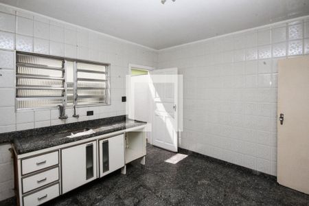 Casa à venda com 80m², 2 quartos e 2 vagas Casa à venda com 80m², 2 quartos e 2 vagasCozinha
