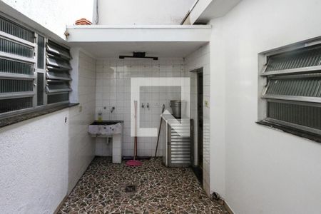 Casa à venda com 80m², 2 quartos e 2 vagas Casa à venda com 80m², 2 quartos e 2 vagasCozinha