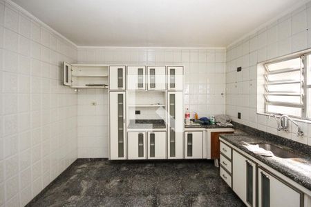 Casa à venda com 80m², 2 quartos e 2 vagas Casa à venda com 80m², 2 quartos e 2 vagasCozinha