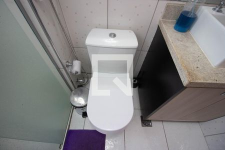 Apartamento à venda com 55m², 2 quartos e 1 vaga Apartamento à venda com 55m², 2 quartos e 1 vagaBanheiro