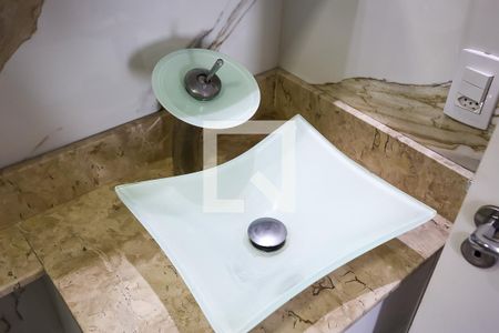 Apartamento à venda com 41m², 2 quartos e 1 vaga Apartamento à venda com 41m², 2 quartos e 1 vagaBanheiro