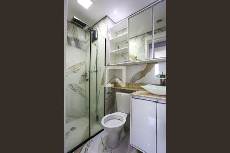 Apartamento à venda com 41m², 2 quartos e 1 vaga Apartamento à venda com 41m², 2 quartos e 1 vagaBanheiro