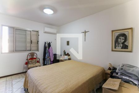 Quarto 1 de apartamento à venda com 4 quartos, 135m² em Vila Suzana, São Paulo