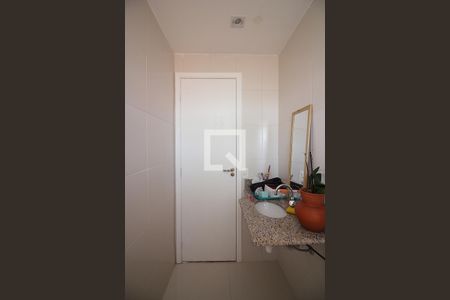 Apartamento à venda com 68m², 2 quartos e 2 vagasBanheiro Social