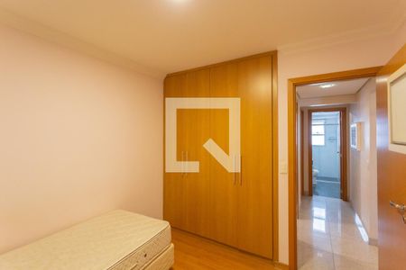 Apartamento à venda com 131m², 4 quartos e 3 vagas Apartamento à venda com 131m², 4 quartos e 3 vagasQuarto 2