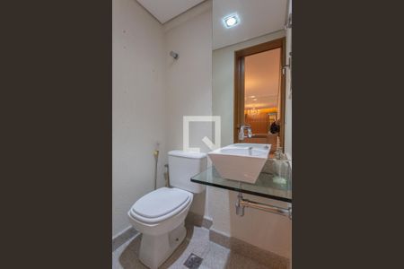 Lavabo de apartamento à venda com 4 quartos, 131m² em Funcionários, Belo Horizonte