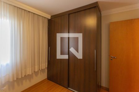 Apartamento à venda com 131m², 4 quartos e 3 vagas Apartamento à venda com 131m², 4 quartos e 3 vagasQuarto 1