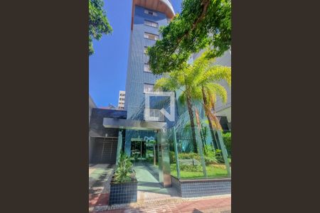 Apartamento à venda com 131m², 4 quartos e 3 vagas Apartamento à venda com 131m², 4 quartos e 3 vagasFachada