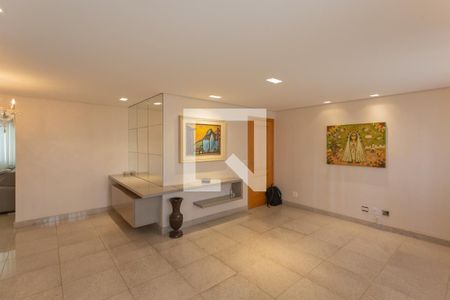 Sala de apartamento à venda com 4 quartos, 131m² em Funcionários, Belo Horizonte