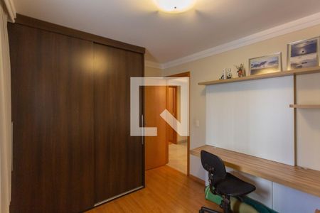 Apartamento à venda com 131m², 4 quartos e 3 vagas Apartamento à venda com 131m², 4 quartos e 3 vagasQuarto 1