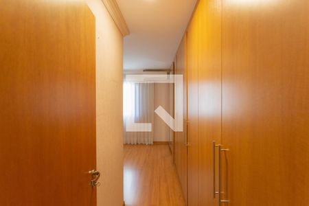 Apartamento à venda com 131m², 4 quartos e 3 vagas Apartamento à venda com 131m², 4 quartos e 3 vagasQuarto 3 - Suíte