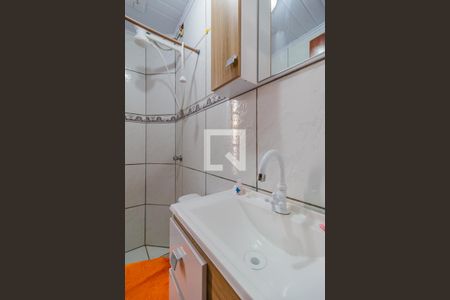 Banheiro de casa de condomínio à venda com 1 quarto, 22m² em Glória, Porto Alegre