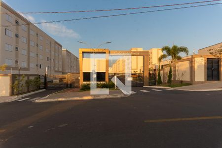 Apartamento para alugar com 43m², 2 quartos e 1 vagaFachada do Condomínio