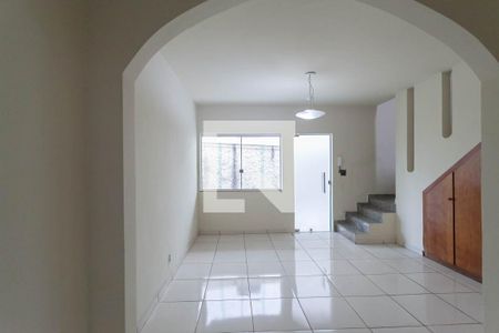 Sala de casa à venda com 3 quartos, 79m² em São João Batista, Belo Horizonte