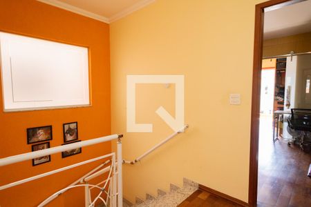 Casa à venda com 168m², 3 quartos e 4 vagas Casa à venda com 168m², 3 quartos e 4 vagasCorredor