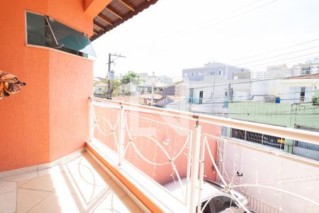 Casa à venda com 168m², 3 quartos e 4 vagas Casa à venda com 168m², 3 quartos e 4 vagasVaranda da Suíte 3