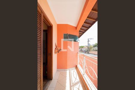 Casa à venda com 168m², 3 quartos e 4 vagas Casa à venda com 168m², 3 quartos e 4 vagasVaranda da Suíte 3