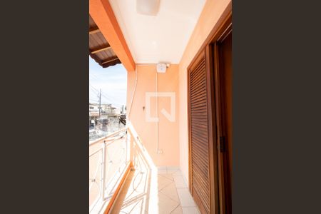 Casa à venda com 168m², 3 quartos e 4 vagas Casa à venda com 168m², 3 quartos e 4 vagasVaranda da Suíte 3