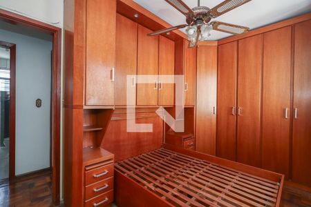 Quarto de apartamento à venda com 3 quartos, 98m² em Passo da Areia, Porto Alegre