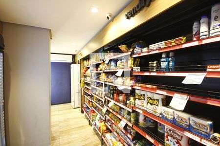 Apartamento para alugar com 47m², 2 quartos e 1 vagaMarket