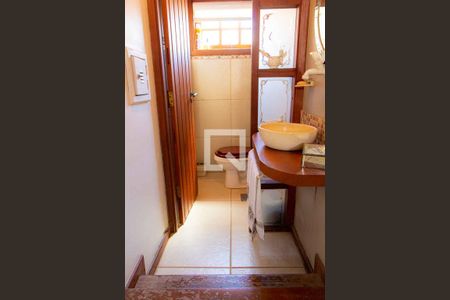 Casa de condomínio à venda com 208m², 4 quartos e 5 vagas Casa de condomínio à venda com 208m², 4 quartos e 5 vagasLavabo