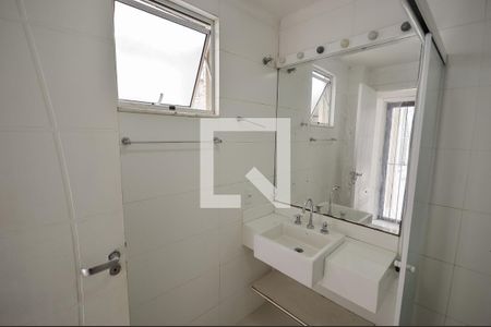 Casa de condomínio à venda com 80m², 2 quartos e 1 vagaBanheiro