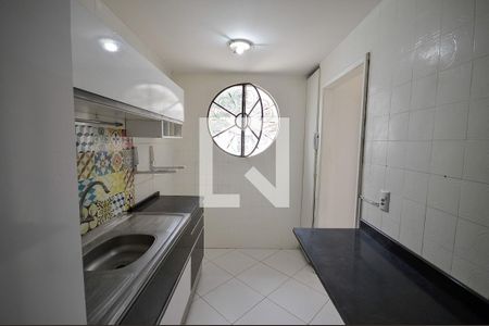 Casa de condomínio à venda com 80m², 2 quartos e 1 vagaCozinha