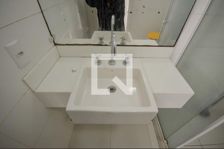 Casa de condomínio à venda com 80m², 2 quartos e 1 vagaBanheiro