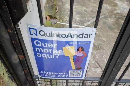 Casa de condomínio à venda com 80m², 2 quartos e 1 vagaFachada