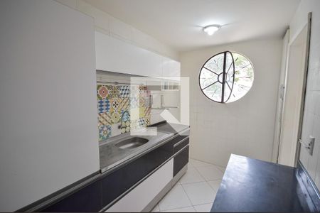 Casa de condomínio à venda com 80m², 2 quartos e 1 vagaCozinha