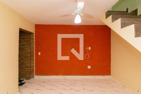 Sala de casa para alugar com 2 quartos, 70m² em Vila Antonieta, São Paulo