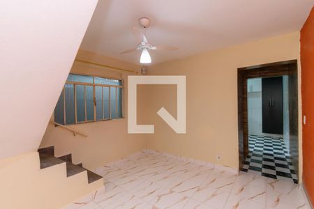 Sala de casa para alugar com 2 quartos, 70m² em Vila Antonieta, São Paulo