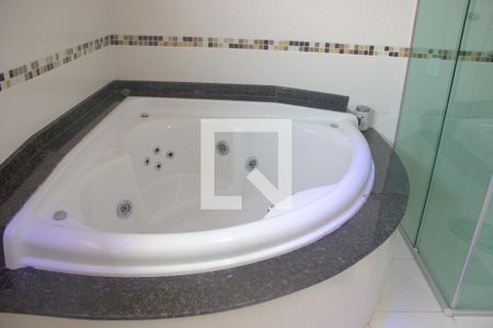 Casa para alugar com 370m², 5 quartos e 3 vagasBanheiro