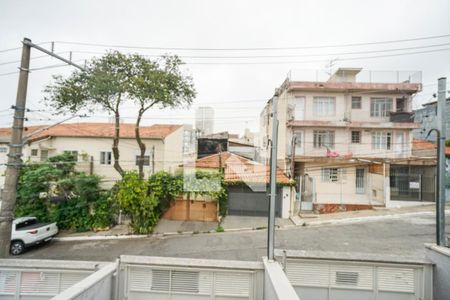Casa à venda com 106m², 3 quartos e 2 vagasVista da varanda