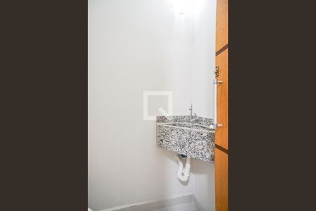 Lavabo de casa à venda com 3 quartos, 106m² em Vila Santa Isabel, São Paulo