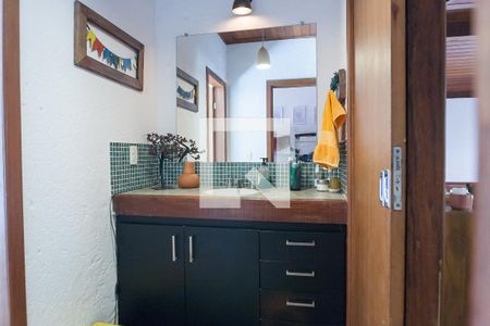 Banheiro de casa de condomínio para alugar com 1 quarto, 123m² em Passárgada, Nova Lima