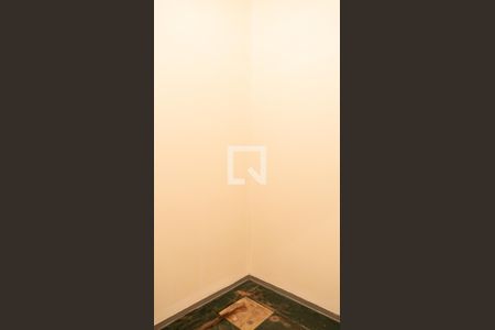 Apartamento à venda com 598m², 8 quartos e 3 vagasQuarto 6