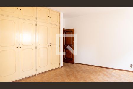 Apartamento à venda com 598m², 8 quartos e 3 vagasQuarto 4