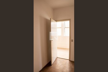 Apartamento à venda com 598m², 8 quartos e 3 vagasQuarto de Serviço